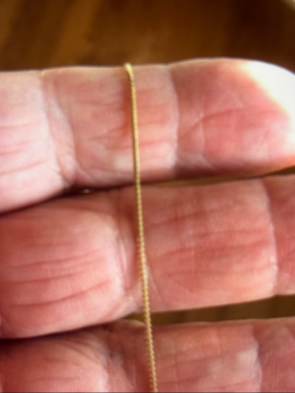 18k Elegant Gold Chain Necklace - Timeless Women's Jewelry - Picture 4 of 4